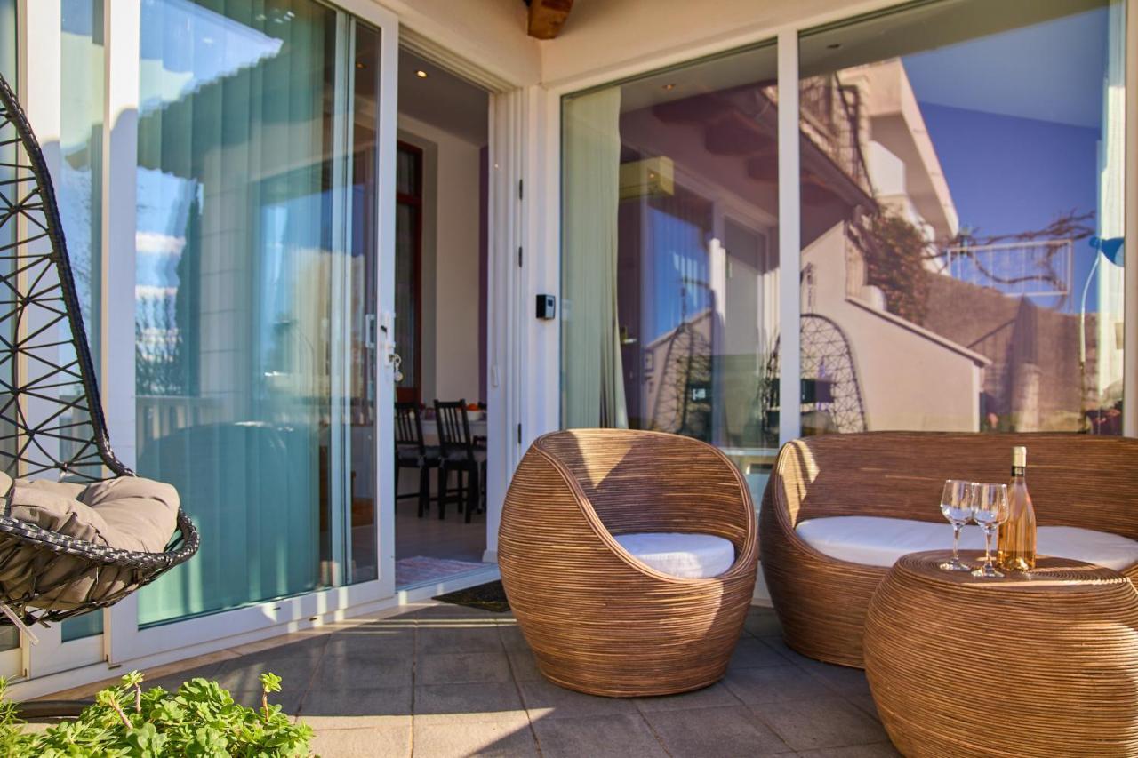 Purple Seaview Apartment Дубровник Екстериор снимка