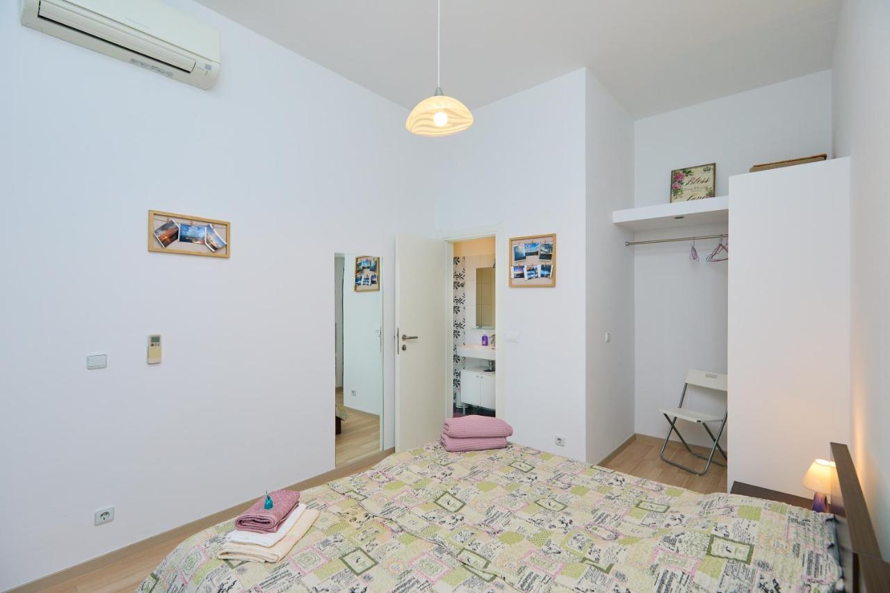 Purple Seaview Apartment Дубровник Екстериор снимка